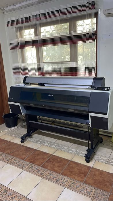 Широкоформатный принтер, Плоттер Epson Stylus Pro 9700