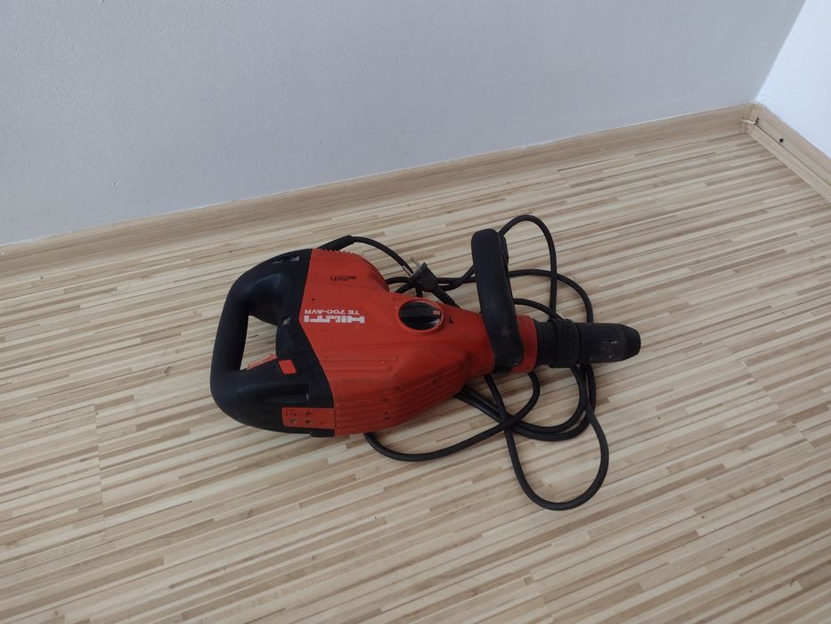 Picamer, demolator Hilti TE 700 AVR