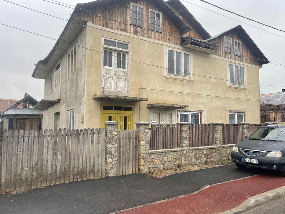 Casa 183 mp , strada Anghel Saligny 17 , utilitati complete - 75000 €