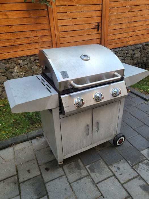 Vând grătar gaz Grill chef