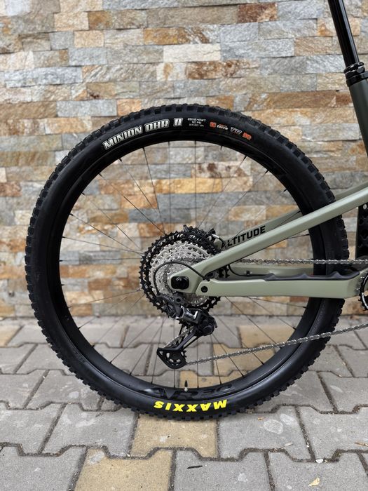 2023 Rocky Mountain Altitude C50 Carbon 29" L