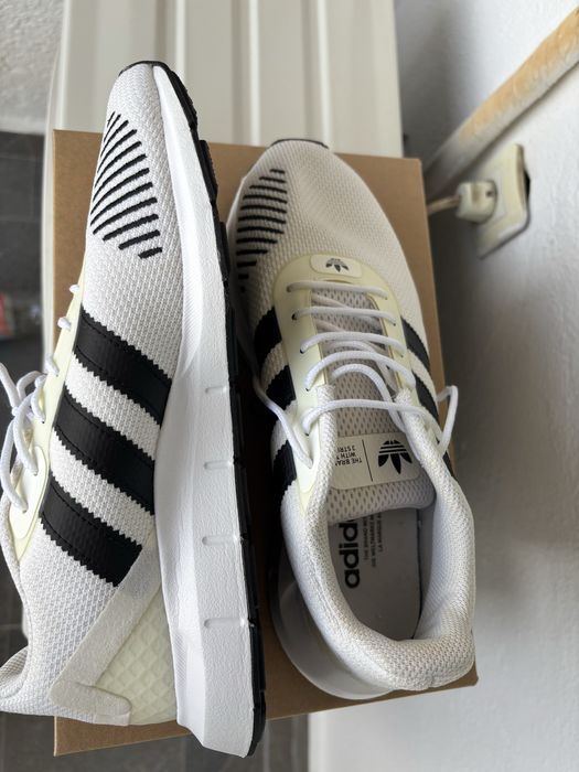 Дамски маратонки adidas