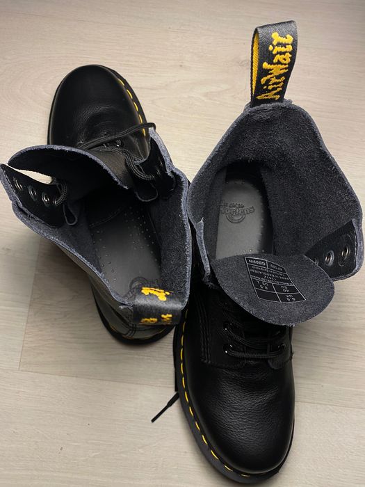 Dr Martens marimea 40