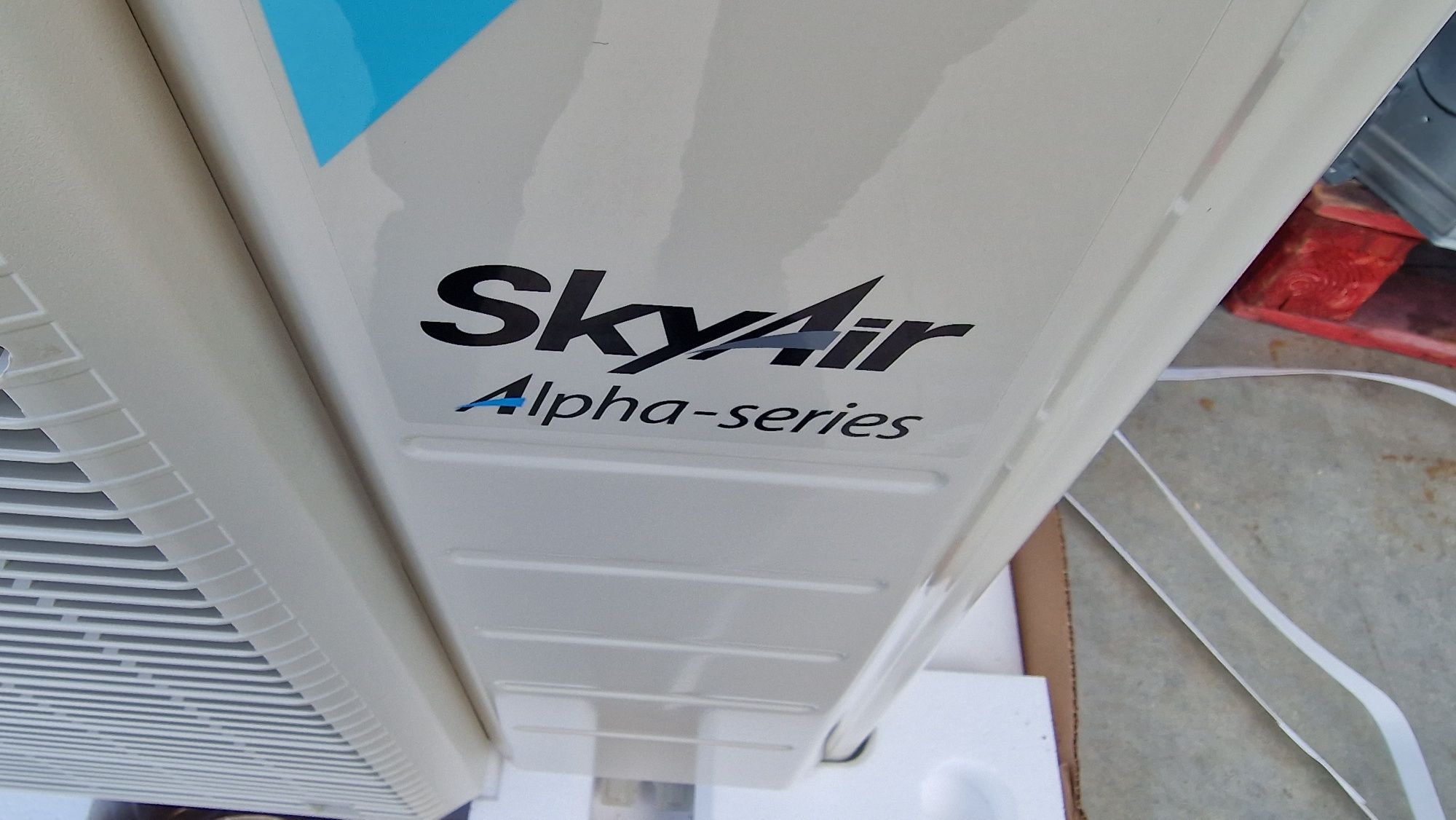 Daikin Emura 18ка висок клас инверторен климатик 18000btu