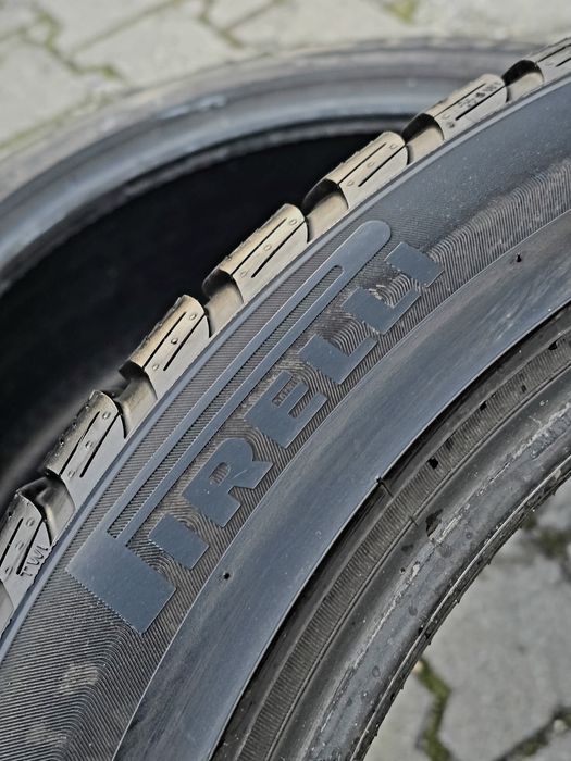 235 45 18 Pirelli