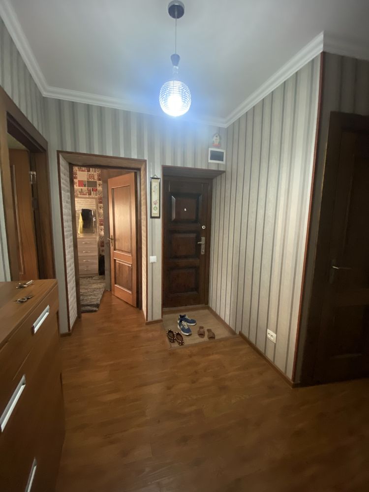 Своя квартира Продается 4-комнатная с мебелью. ЭкоБозор Буз-2 25 дом