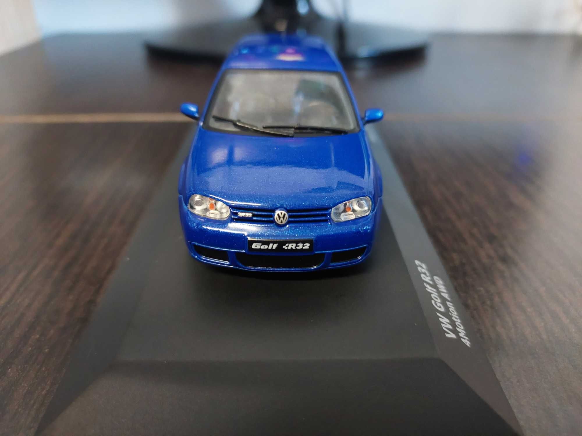 Macheta Vw GOLF 4 R32 4MOTION AWD 2003 albastru - Solido, 1/43.