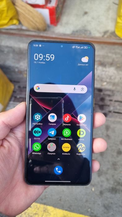 Poco x7 pro 12/512Gb в хорошем состоянии