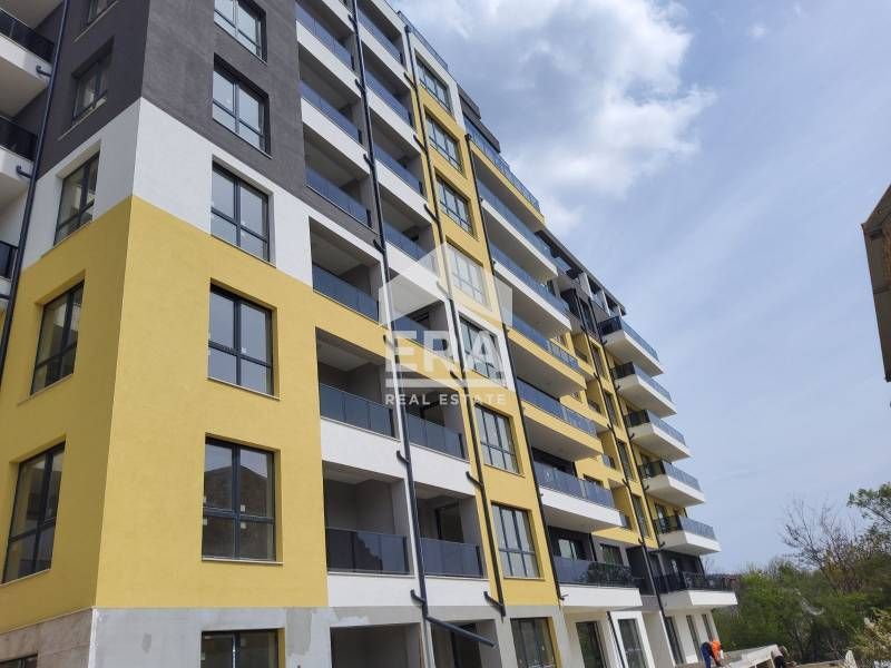 Продава се Двустаен апартамент в Варна, Изгрев - 58 кв.м за 1863 €/кв.м - Снимка #2