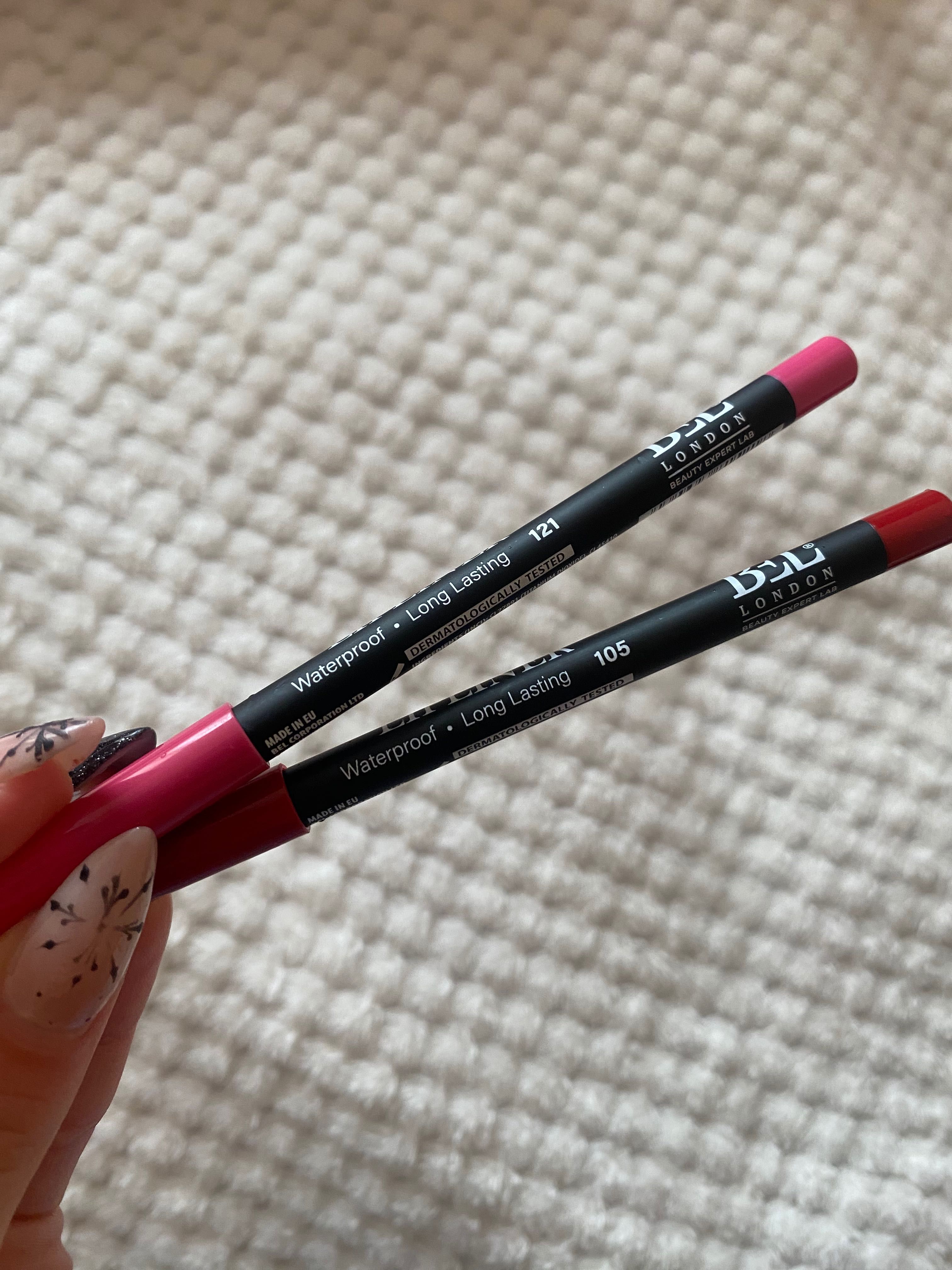 Моливи за устни /Lip liners