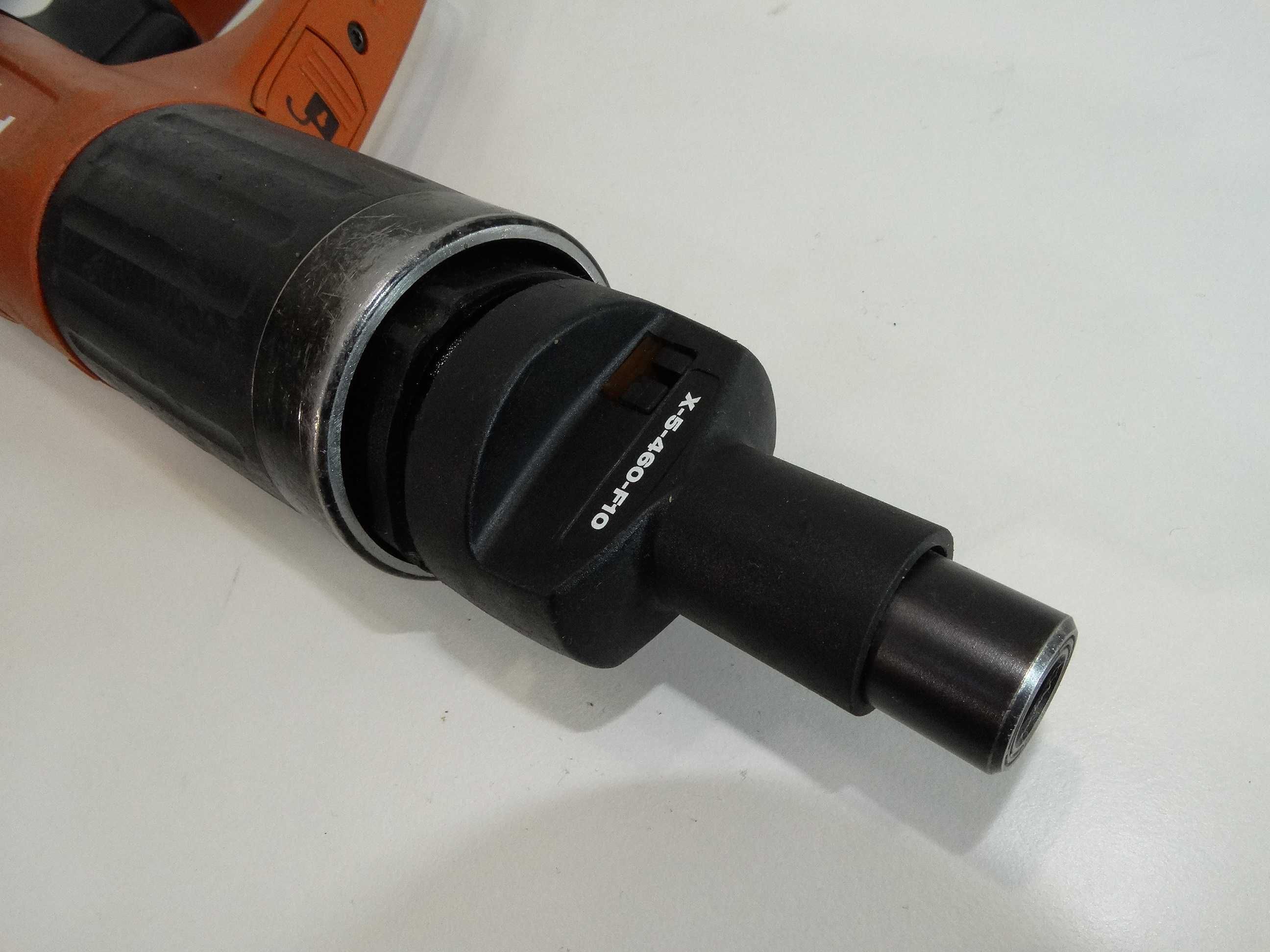 Hilti DX 5 F 10 - Уред за директен монтаж за шпилки 10 мм