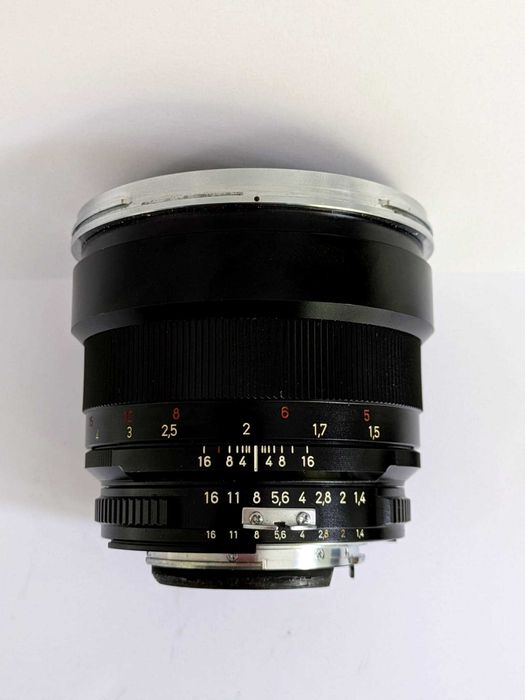 Carl Zeiss Planar T* 85mm f/1.4 ZF - baioneta Nikon F, focus manual