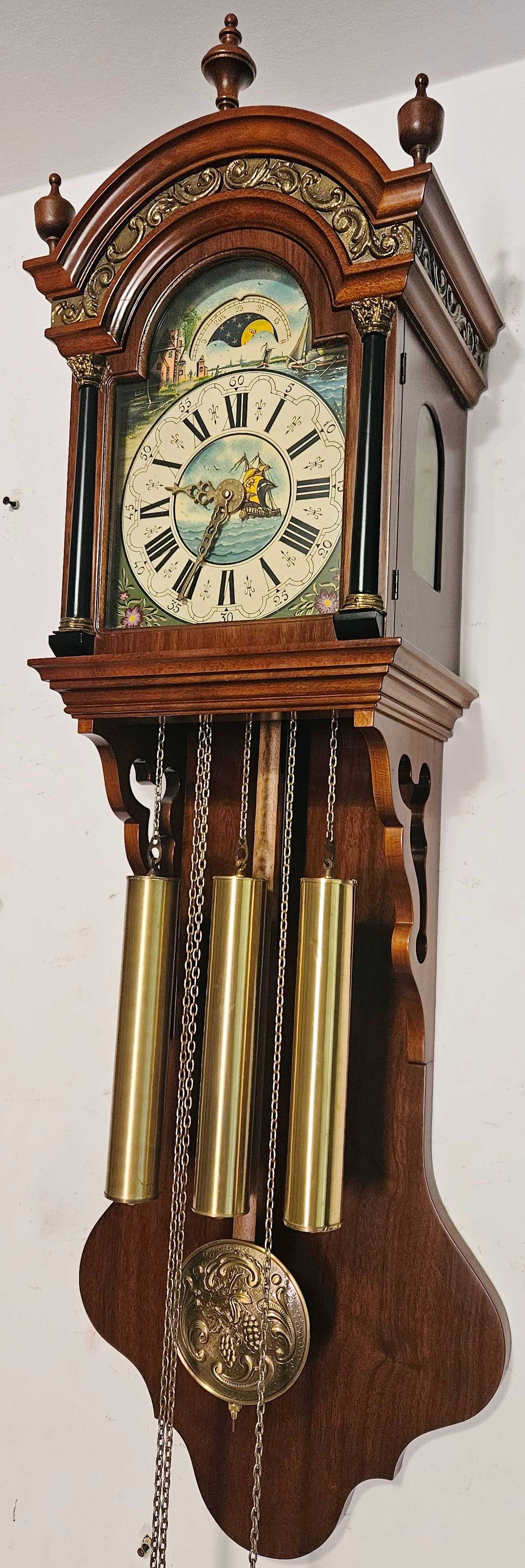 Ceas de perete cu pendul si 3 greutati Hermle-Westminster