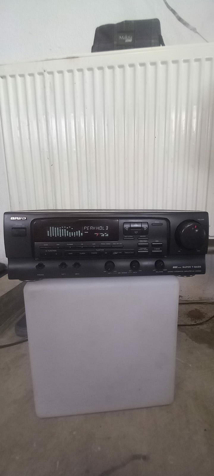 Amplificator vintage egalizator si spectrum  Aiwa