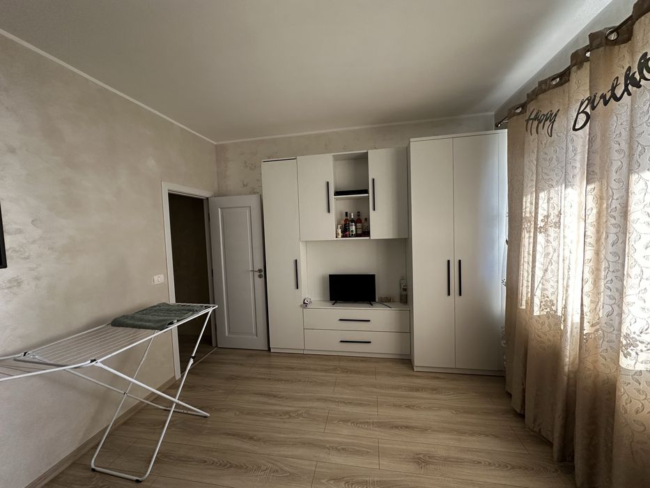 Vand apartament cu 2 camere si gradina proprie Giroc