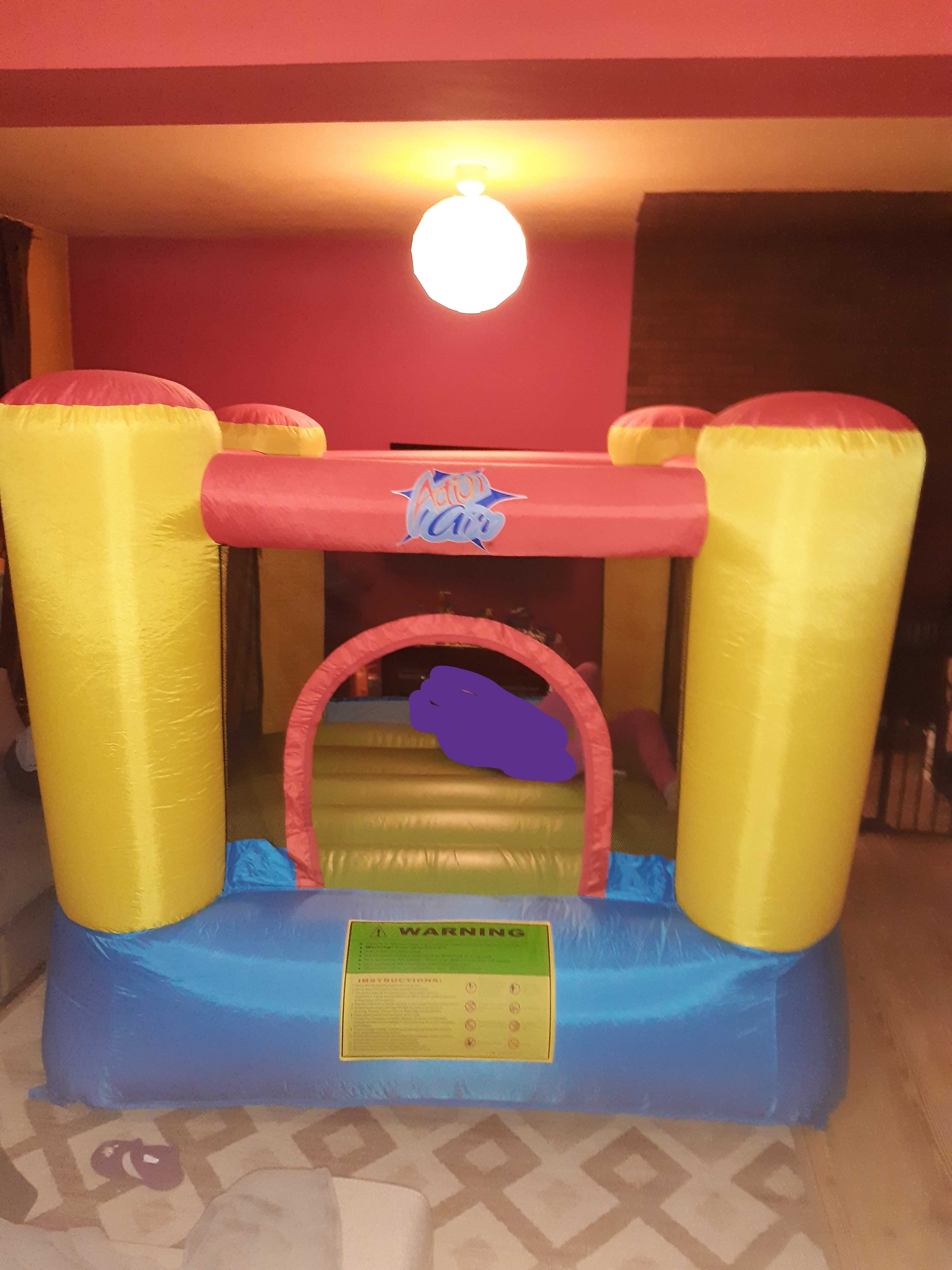 Castel gonflabil pentru interior si exterior, pentru sarit