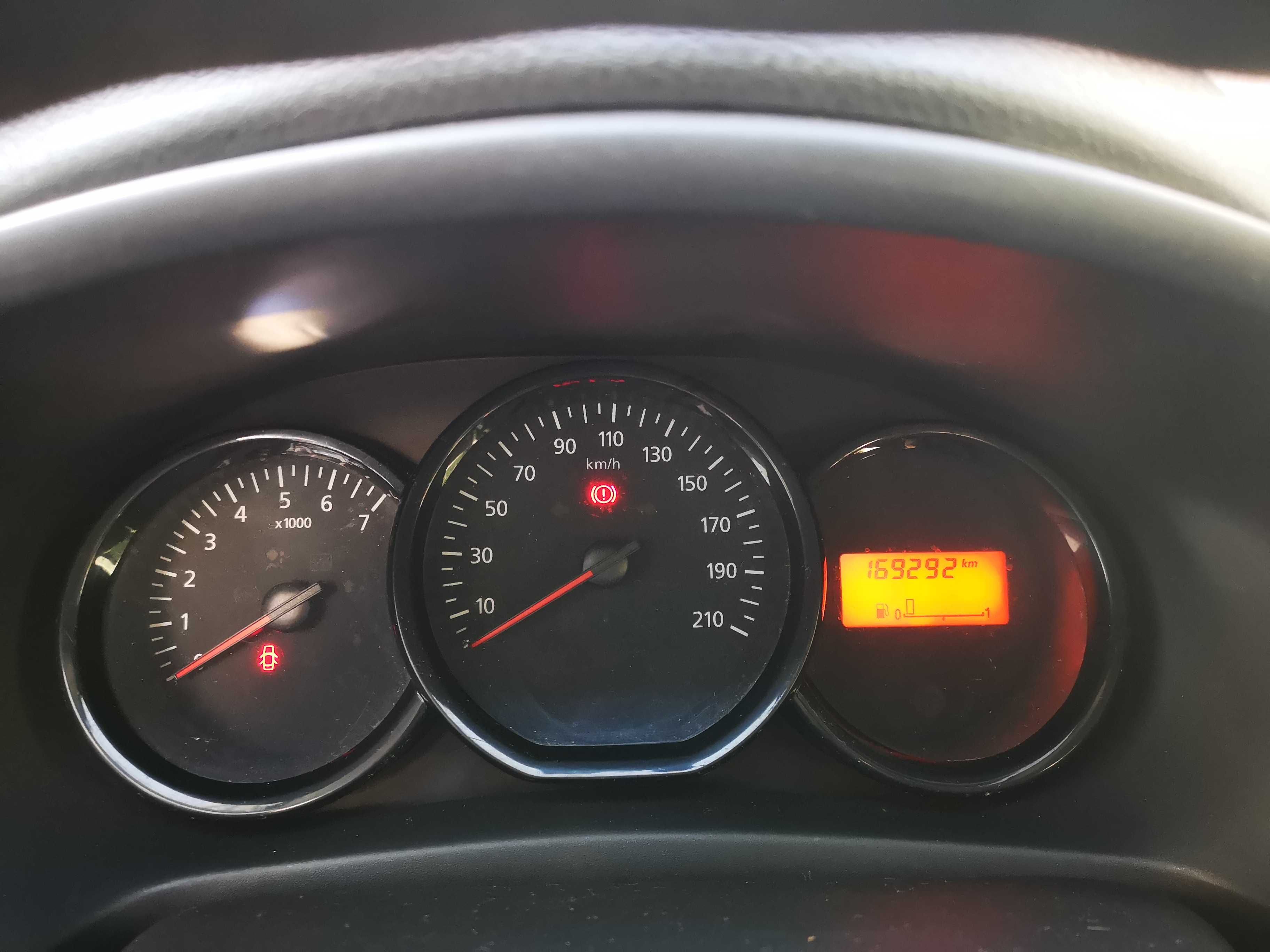 Dacia  Sandero  GPL    169 000  km