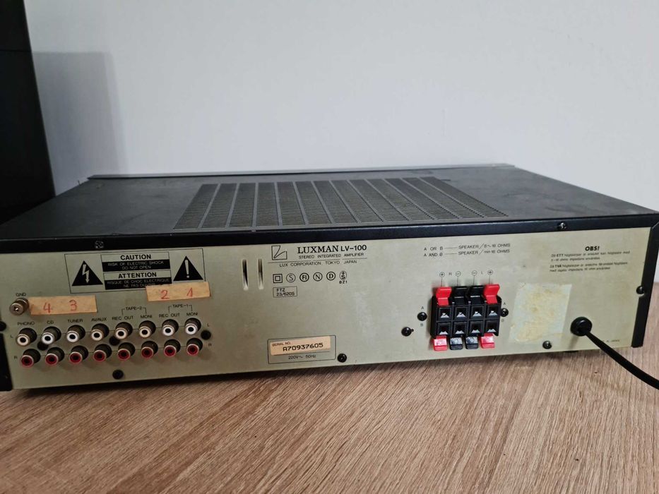 amplificator Luxman LV-100