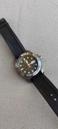 Часовник - Victorinox Swiss Army Dive Master 500