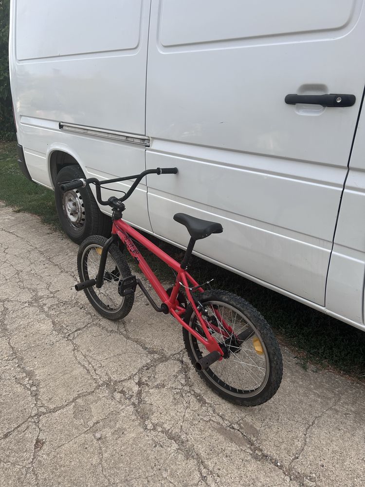 Колело BMX 20” с 4 бр. пегове за скачане