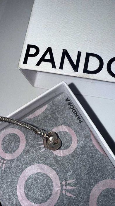 Оригинална гривна на Pandora