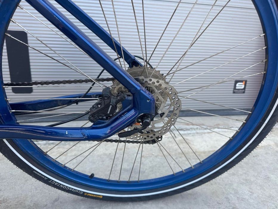 BMW Cruise 2016 синьо