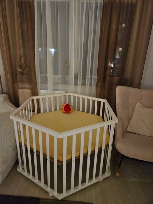 Дървена кошара за игра