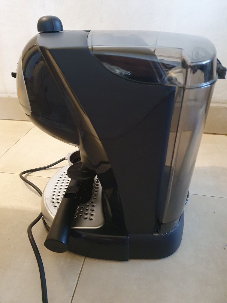 Кафе машина delonghi след профилактика  ec400