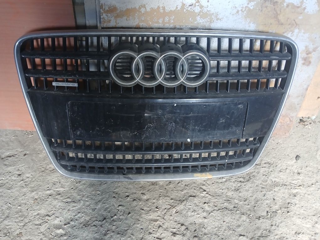 Решетка за Audi Q7