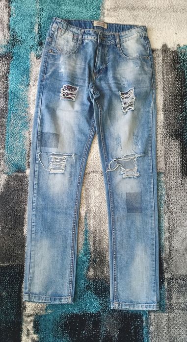 Детски дънки накъсани