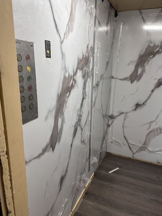 Облицоване на асансьори и други помещения.