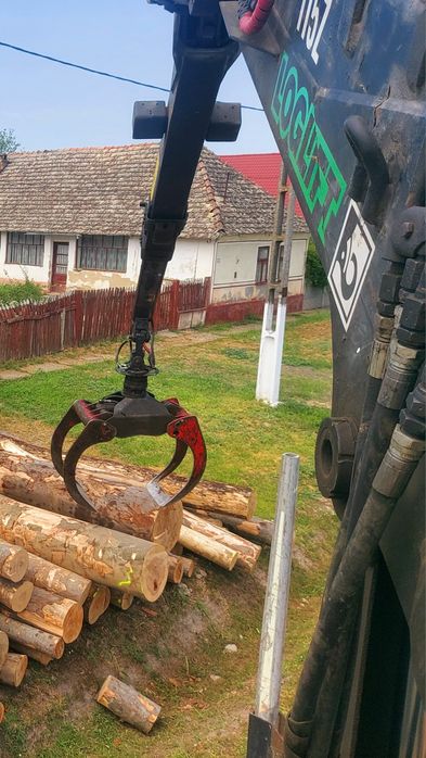 Scania forestiera Vând sau schimb cu lemne de foc