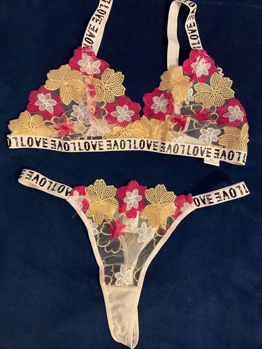 Дамско бельо с хигиена лепенка