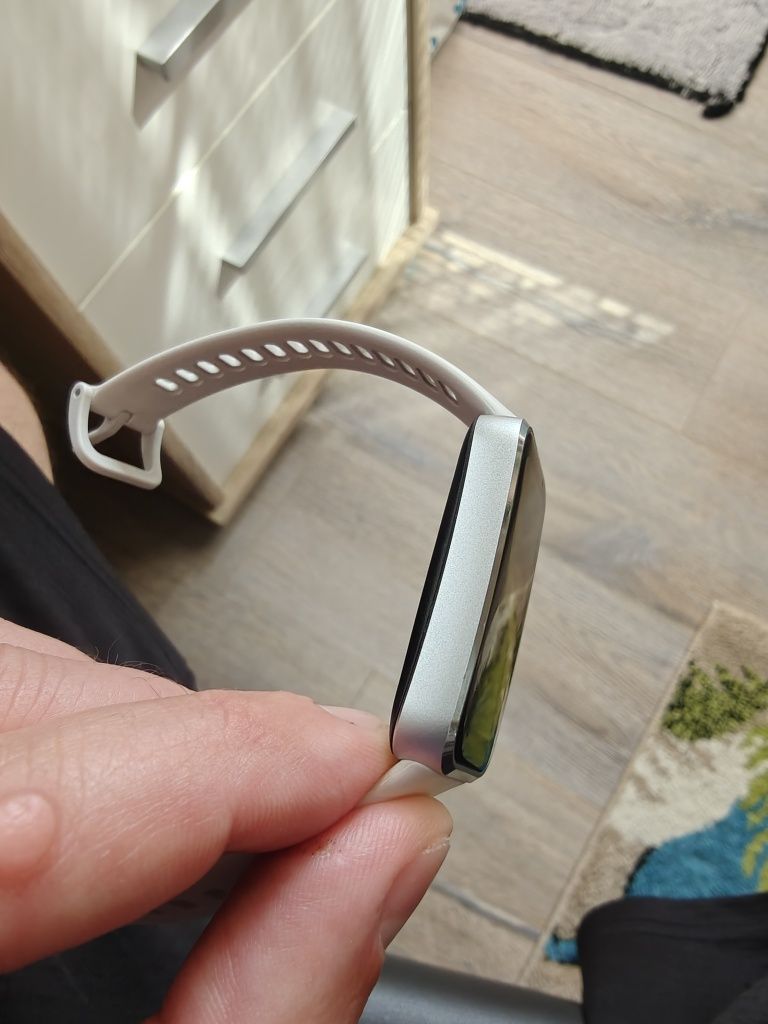 Фитнес Смарт гривна Huawei - Band 10 Бяла