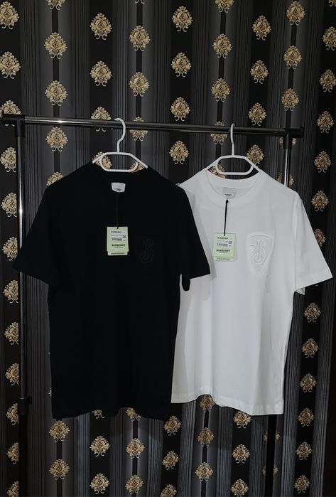 Tricou Burberry  / off white alb negru