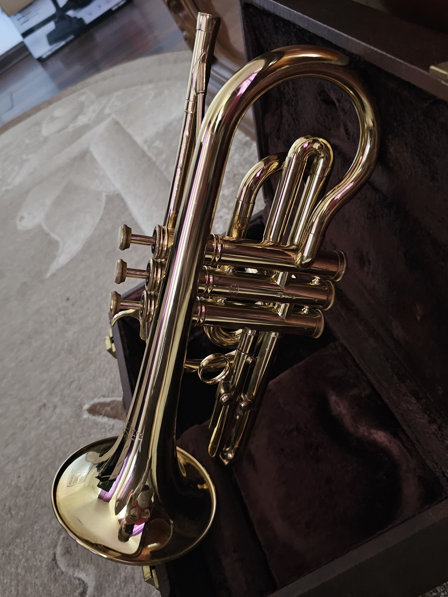 Vând trompeta Antonie courtois, cornet