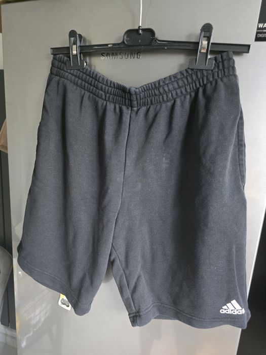 Pantaloni scurti Adidas M