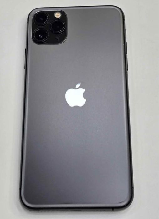 iPhone 11 Pro MAX/ 92% Bateria  / Accept Schimburi