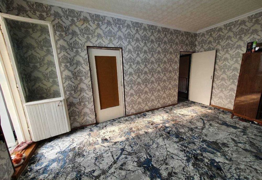 Срочно продается 1в2 ком квартира Балкон 1,5х6 ТТЗ 2 Базар №Ш39