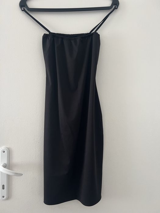 Черна къса рокля