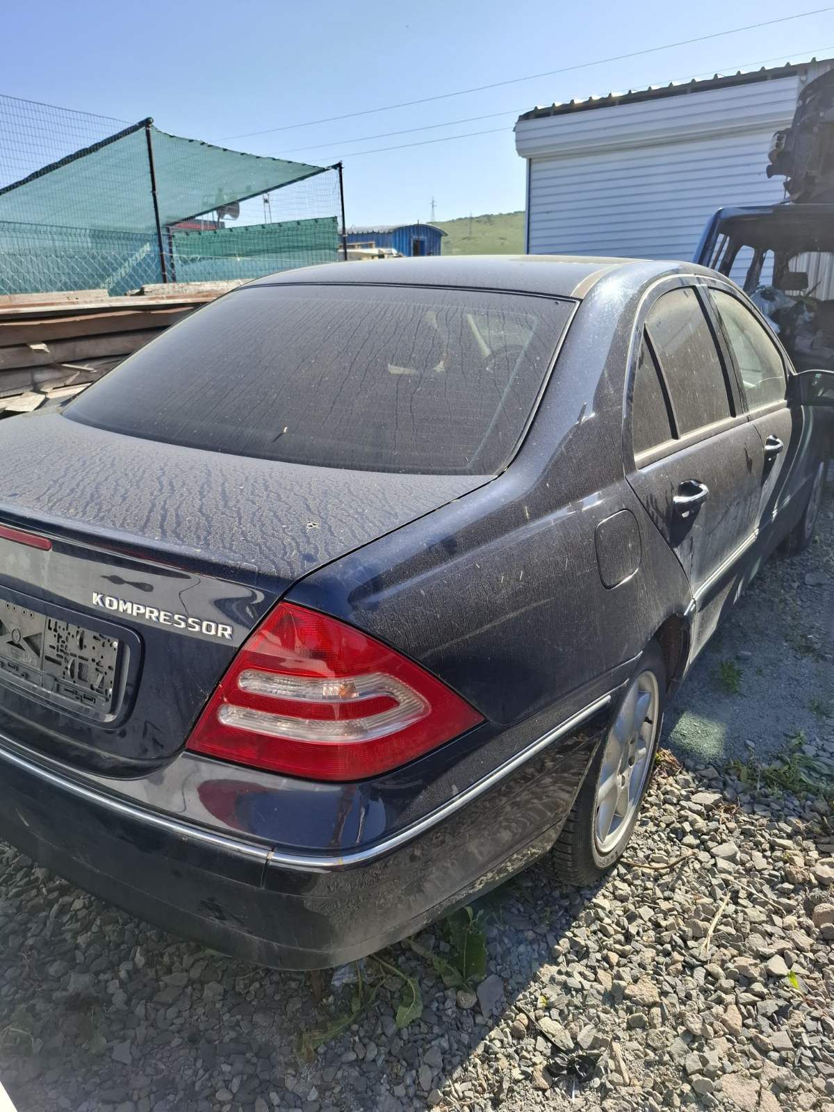 Mercedes 203 2.0 компресор 2003 година бензин