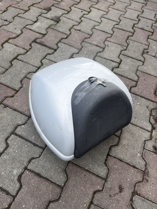 cutie/portbagaj moto aprilia