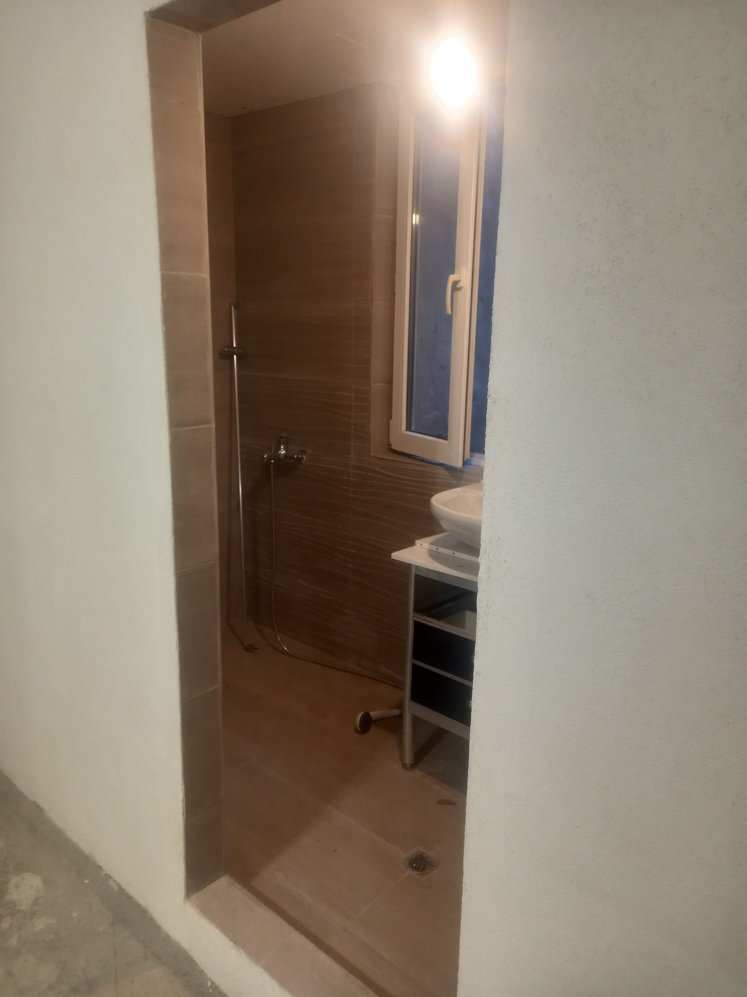 Помещение 100м2 в центъра на София