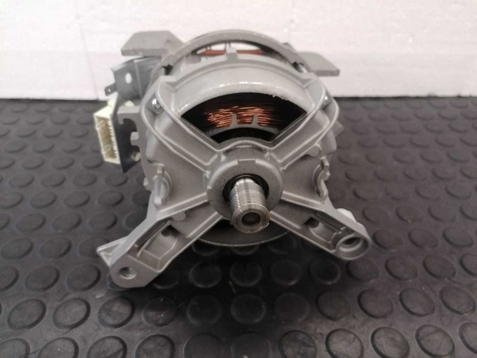 Motor masina despalat verticala 6 pini Whirlpool Indesit / R20