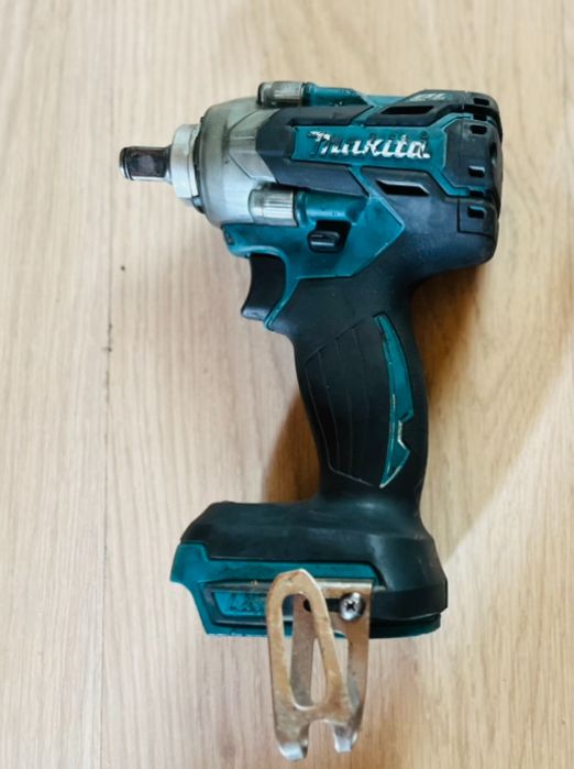 Pistol impact dtw 285 Nm Makita