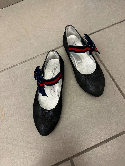 Детски елегантни обувки от естествена кожа на Мона Лиза