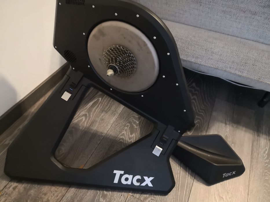 Home trainer Tacx Neo