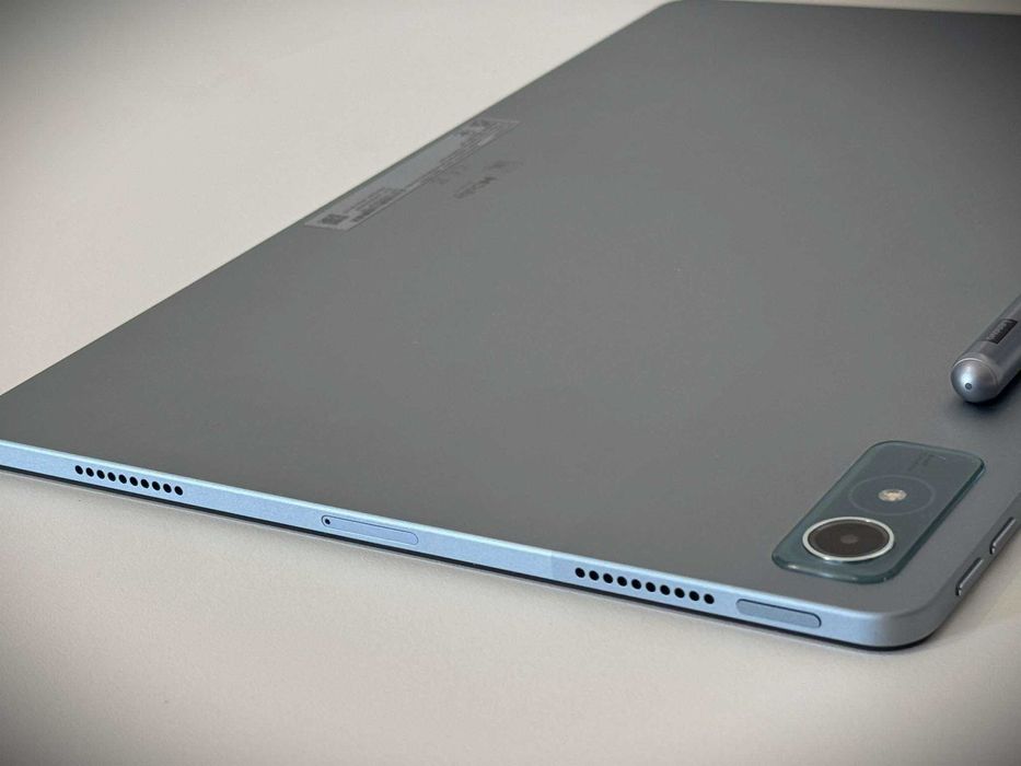 Бартер!Lenovo TabP12 Matte Display, 2.7" 3K + Lenovo Tab Pen (Писалка)