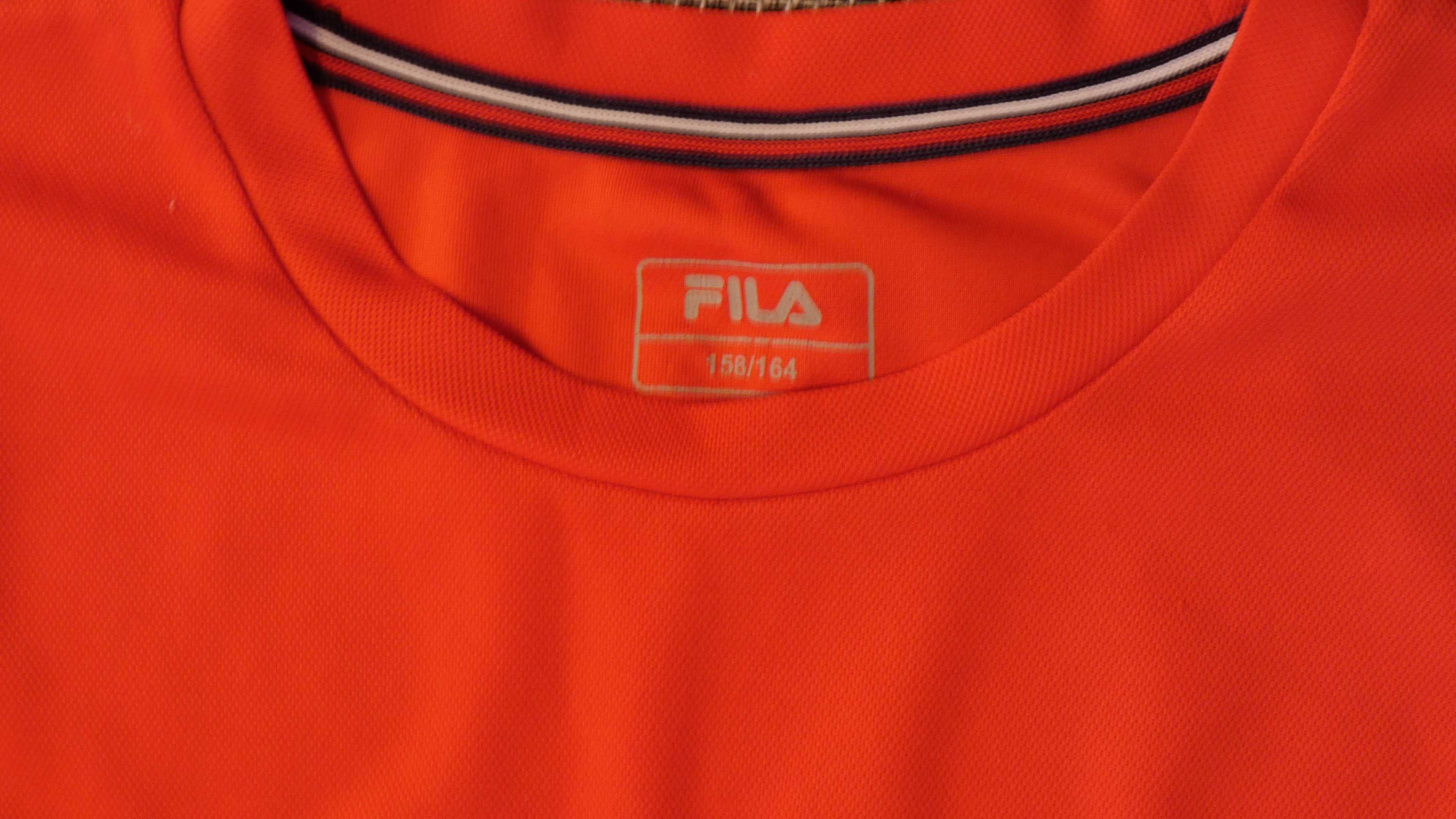 Две маркови тениски Fila.