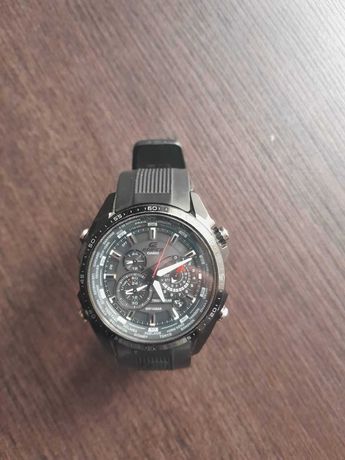 Соларен часовник Casio edifice модел EQS-500C-1A1ER